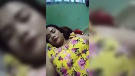Videollamada nepalí, coño