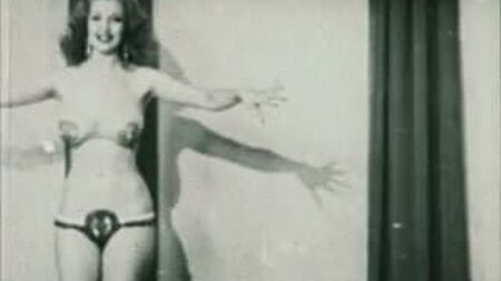 TORMENTA EN UNA COPA D - Striptease burlesco vintage de los años 50