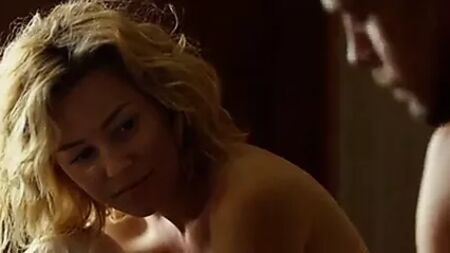 Elizabeth Banks - Pequeños accidentes