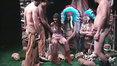 Jasmin St Claire - Pocahontas Gang Bang (también conocido como Pokeheranus)