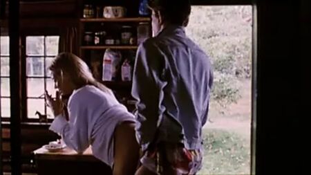 Trine Dyrholm desnuda en *De storste helte* (1996)