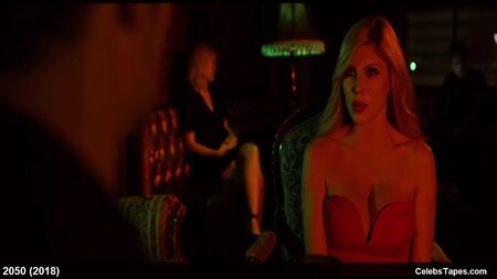 Vídeo sexual de Stefanie Bloom y Stormi Maya desnudas y con grandes pechos