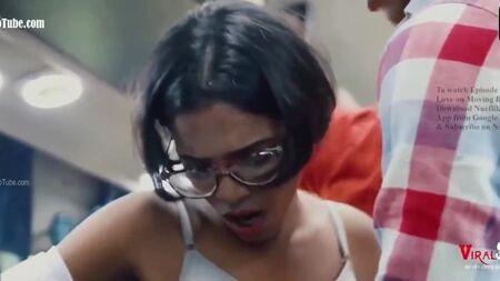 «Amor en un autobús en marcha», temporada 1, episodio 2 (versión sin cortes)