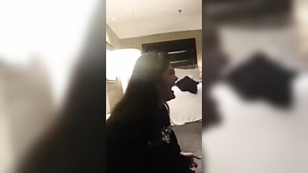 Urdu, Pakistán, Baba G, Sialkot, chica de TikTok, pechos sensuales