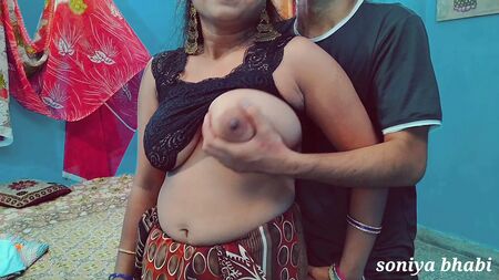 Tetas grandes y mi nueva chica, follándomela a lo bestia, audio en hindi