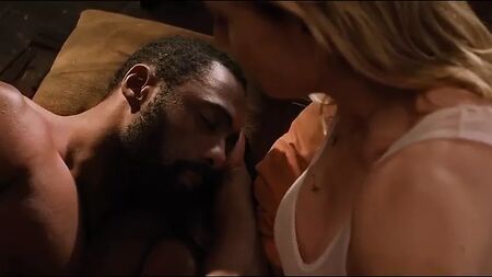 Kate Winslet - La montaña entre nosotros (2017)