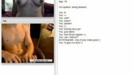 Chica sumisa en Chatroulette