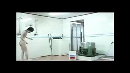 BAÑOS COREANOS: SOLO HOMBRES, TODOS DESNUDOS