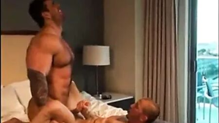 Zeb Atlas se acuesta con Brenn Wyson