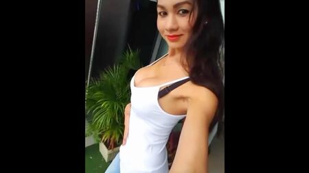 Una ladyboy guapa