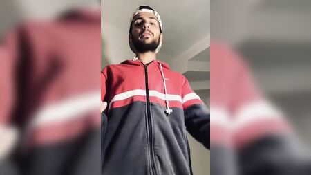 Obedece a este hombre heterosexual