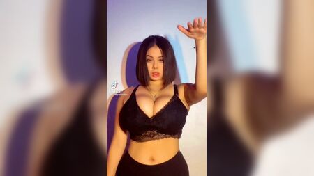 Unas tetas enormes y jugosas