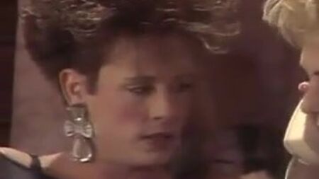 Sexo telefónico picante con transexuales