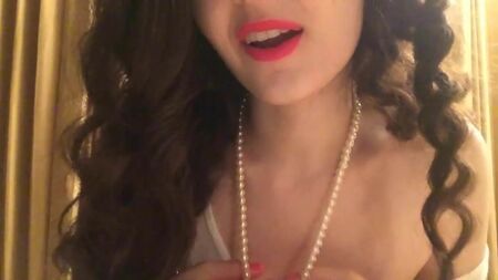 Hungry.L: Camiseta mojada sin censura (ASMR)
