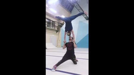 Moscow AcroYoga Jam || Desafío H2H con Yaroslav