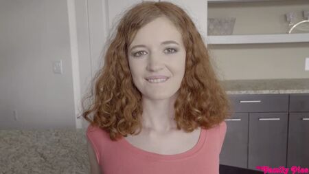 Abby Rains (A puerta cerrada)[2019, All Sex, Hairy Pussy, Redhead, Petite, Blowjob, Creampie, Handjob, POV, HD 1080p]