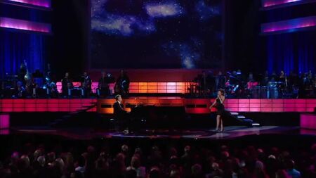 Through The Fire - Renee Olstead - David Foster y amigos.wmv