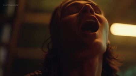 Sydney Sweeney, Hunter Schafer, Alexa Demie desnuda y sexy - Euphoria s01e04 (2019) HD 1080p Watch Online