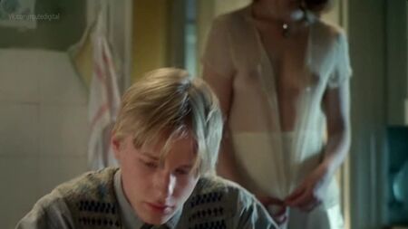 Marika Lagercrantz Desnuda - Todo vale (Lust och fägring stor, 1995) HD 720p Watch Online / Marika Lagercrantz - Blooming Time