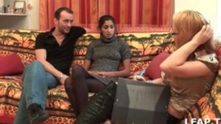 La niña rápidamente se dio cuenta de que querían sexo de ella