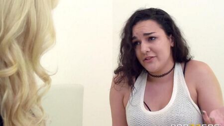 Madre madura folló al chico de su hija