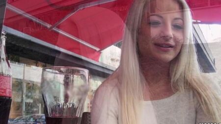 Porno privado con rubia sexy