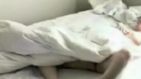 Cámara oculta en el dormitorio Masturbación fotografiada