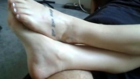 Porno terminado en tus pies