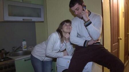 La esposa se folla en los ojos de mi marido