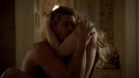 Deborah Ann Woll desnuda - True Blood, temporada 7, episodios 4 y 5 (2014) HD 1080p