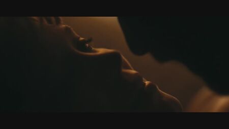 Lea Seydoux desnuda - Zoe (2018) HD 1080p Ver online
