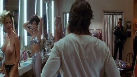 Teri Hatcher desnuda - Tango & Cash (1989) HD 720p Ver online