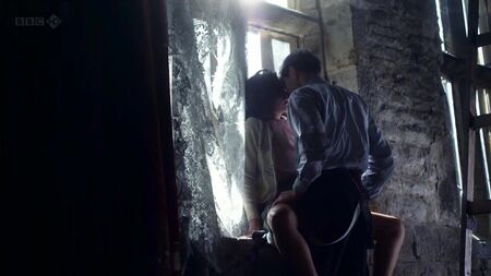 Jenna-Louise Coleman desnuda - Room At The Top (2012), t1e1: Ver online