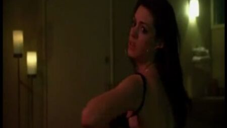 Anne Hathaway desnuda