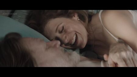 Amy Hargreaves, Kate Walsh Nude - Sometime Other Than Now (2021) HD 1080p / Amy Hargreaves, Kate Walsh - En otro momento