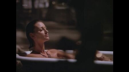 Raven Snow, Caron Bernstein desnudas - Red Shoe Diaries, temporada 5, episodio 12 (EE. UU., 1996) - Baja calidad