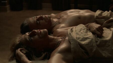Edie Falco desnuda - Los Soprano - T5E6 (2004) 1080p
