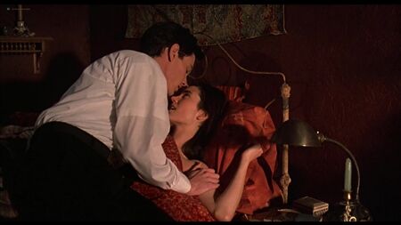 Jennifer Connelly desnuda - «Waking the Dead» (2000) HD 1080p Ver online