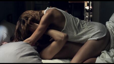 Natalia Tena desnuda - 10 000 km (Long Distance, 2014) HD 1080p Ver en línea / Наталия Тена
