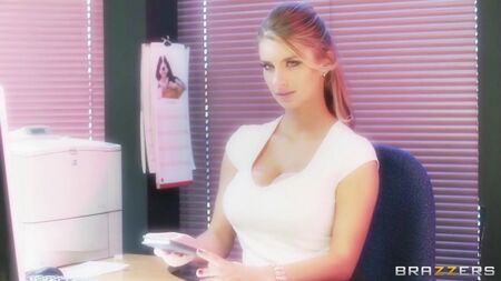 Katerina Hartlova — Las mejores tetas de la oficina
