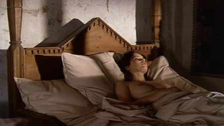 Sylvia Kristel, Ursula Andress desnuda - El quinto mosquetero (1979) HD 720p Ver online
