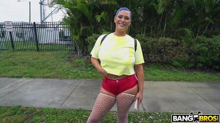 [BangBus.com] Kaden Kole (Follando antes de la rave) [Mamada, Sexo duro, culo grande, tetas grandes, 1080p]