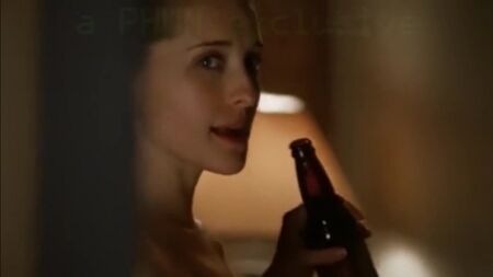 Allison Mack desnuda - Marilyn (2011)