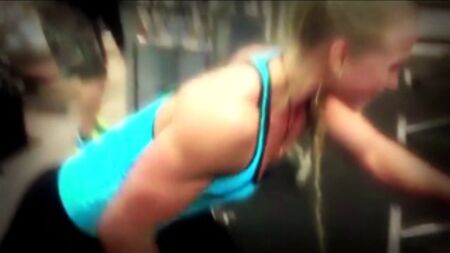 SARAH BACKMAN: MOTIVACIÓN PARA EL PULSO FEMENINO EN ALTA DEFINICIÓN