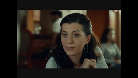 Filiz Ahmet en el episodio 17 de «La canción de la vida»