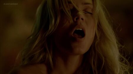Laura Vandervoort desnuda - Bitten, temporada 1, episodio 9 (2014) HD 1080p Ver online / Laura Vandervoort - Bitten