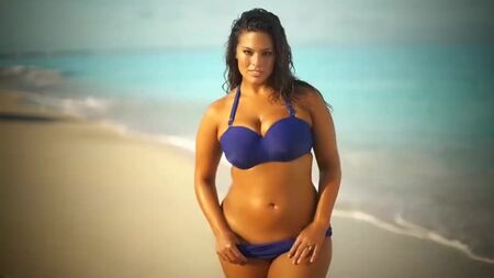 Ashley Graham — Modelo de tallas grandes — Mujeres con curvas — Sesión de fotos desnuda