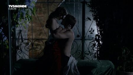 Alessandra Mastronardi desnuda - La Certosa de Parma (2012) HD 720p