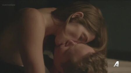 Ashley Greene, Kaitlyn Leeb desnudas – Rogue, temporada 3, episodio 15 (2016) HD 720 Ver online / Ashley Greene, Kaitlyn Leeb – Beast
