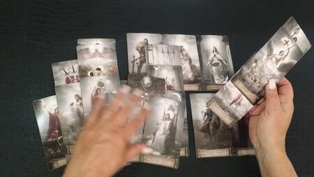 ¿QUÉ PASA ENTRE ÉL Y SU AMANTE? #tarot #tarotonline #tirada de tarot #consejos #relaciones #tiradas de tarot